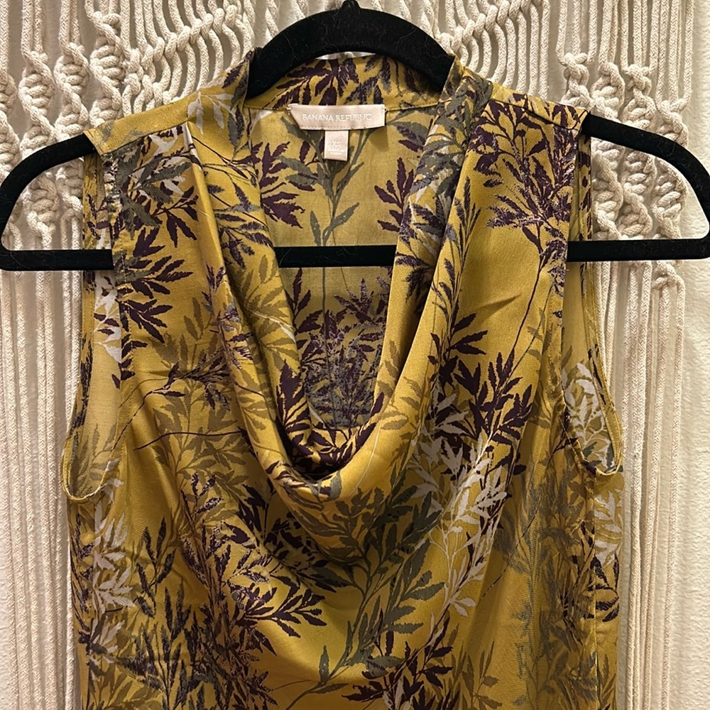 Banana Republic Sleeveless Tunic - Beautiful Gold and Green Bamboo fabric